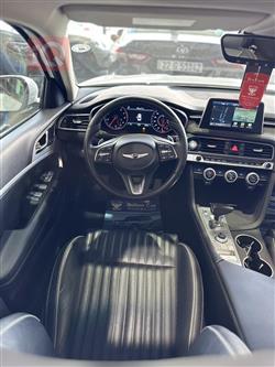 جێنسس G70